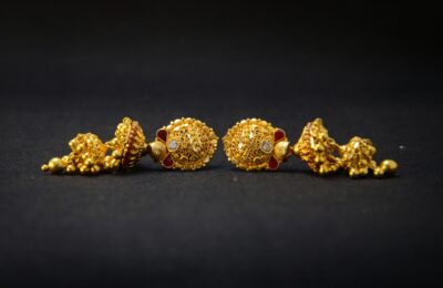 Gold jewellery vs gold investment Malaysia premium and making charges